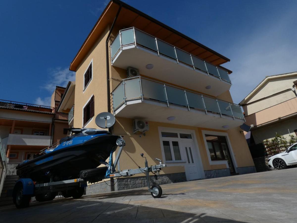 Apartment & Olive Oil Valuma Копер Экстерьер фото